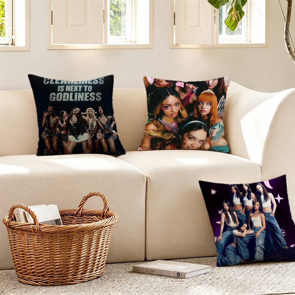 K-Katseye Group Pillow Case fo - огляд і ціна Home Textiles Group