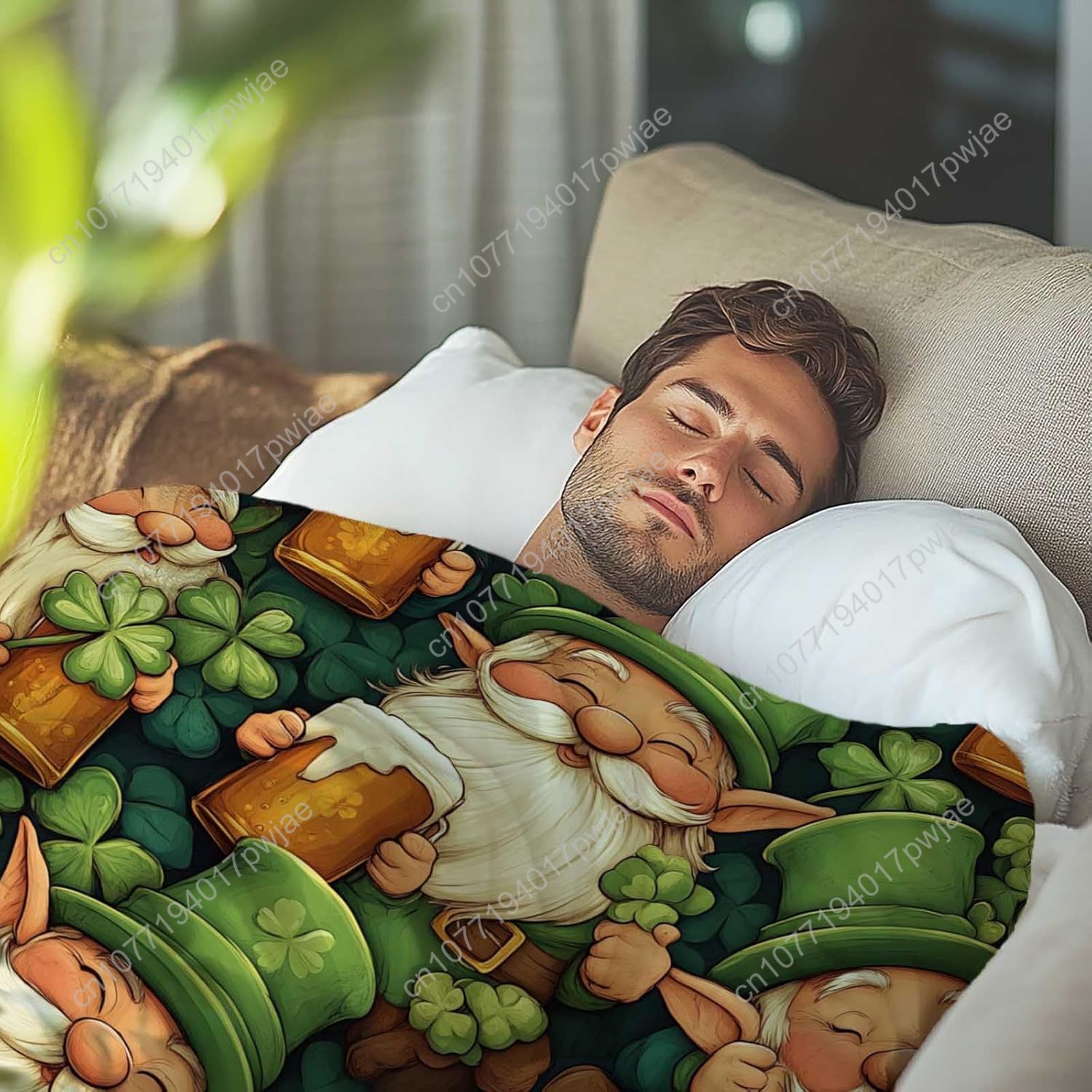 St. Patrick’s Day Gnome Throw  - огляд і ціна Quality Home Textiles